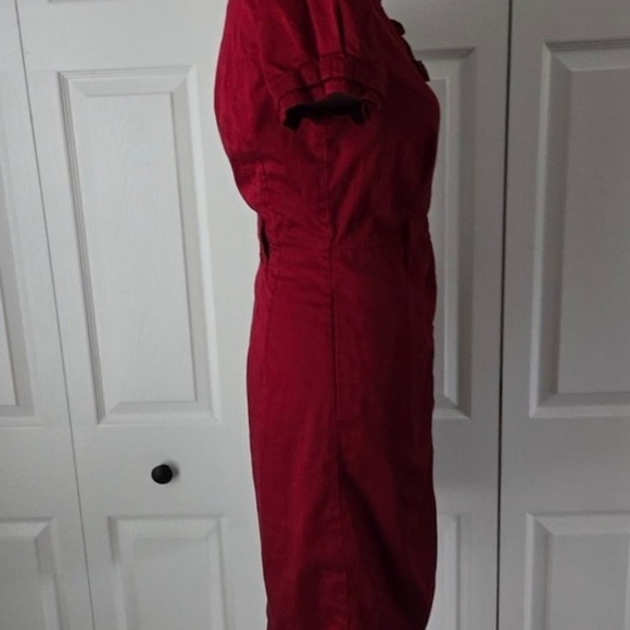 The limited Womens deep red v-neck Button Down dress size 2 - Picture 2 of 9
